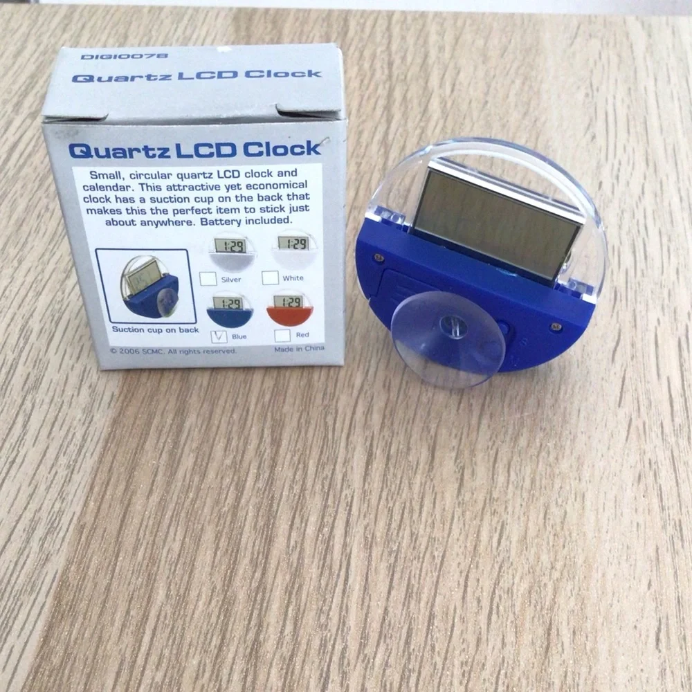 Quartz LCD mini clock